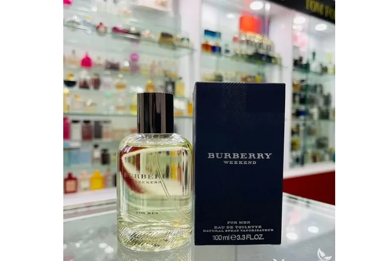 nuoc hoa nam Burberry Weekend For Men Eau de Toilette 30ml